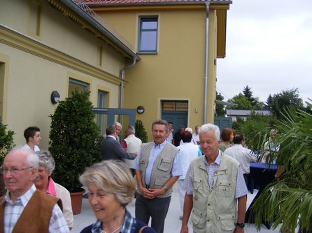 Buergerhaus-Blumenthal-Terrasse-mit-behindertengerechtem-Eingang-Gemeinde-Heiligengrabe