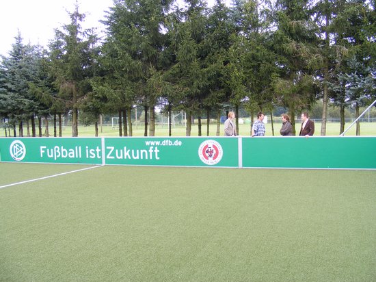 Wettbewerb-familienfreundliche-Gemeinde-2011-Heiligengrabe-OT-Grabow-Minispielfeld-Fussball