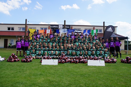 Gruppenfoto-FTW-Fussball-Camp-2012-Kids-for-Champions