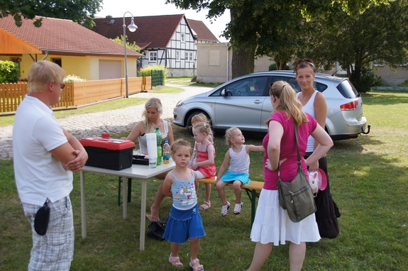 Kinderschminken-beim-Dorf-und-scheunenfest-2012-in-Liebenthal