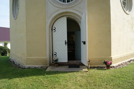 Schinkelkirche Glienicke 01